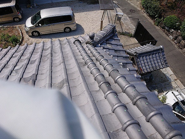 屋根端部から見た瓦屋根
